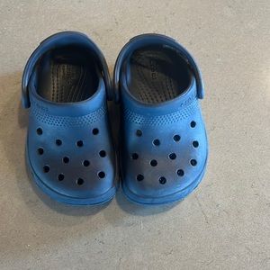 Baby crocs size 6!